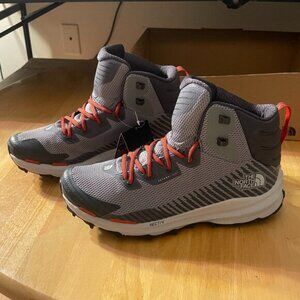 Men's North Face Vectiv Fastpack Mid Futurelight Hiking Boots